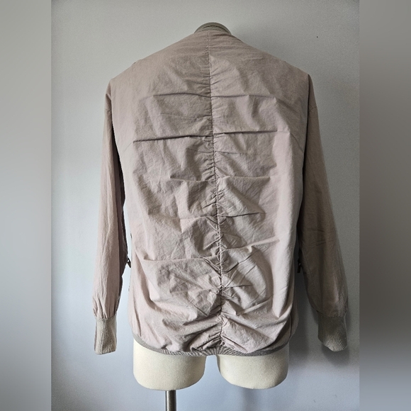 KOllAR Lightweight Mens Cream Zippered Bomber Jacket. Size Medium - Picture 6 of 16